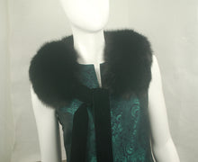 Load image into Gallery viewer, Toqué Montréal, FOX FUR COLLAR