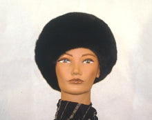 Load image into Gallery viewer, Style 557  Fur Beret made with Black Mink
