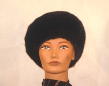 Load image into Gallery viewer, Style 537 Fur Beret made with Black Mink
