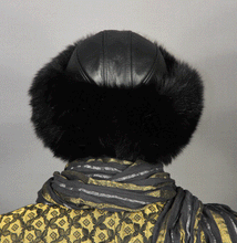 Load image into Gallery viewer, Style 05 Black fox fur hat with leather crown
